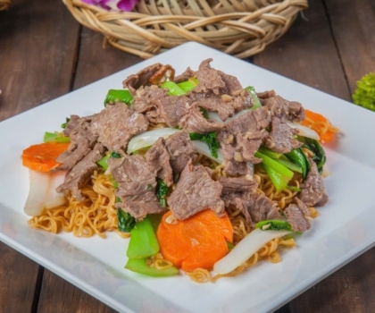 Mì xào bò