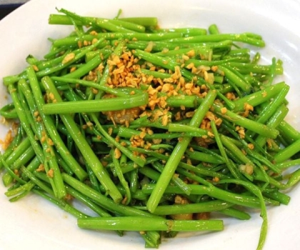Rau muống xào tỏi